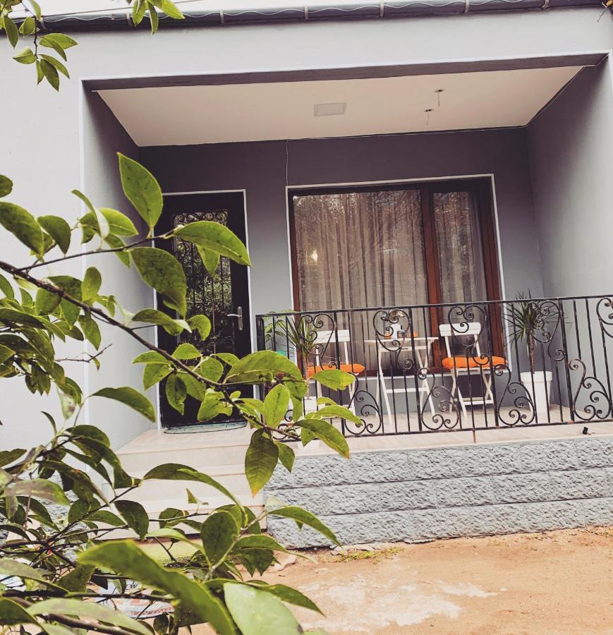 Sweet Apartment In Kutaissi Exterior foto