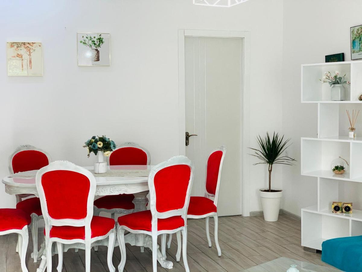 Sweet Apartment In Kutaissi Exterior foto